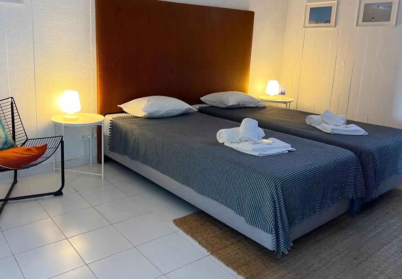 Pine House - Faro Airport, Beach And City Center