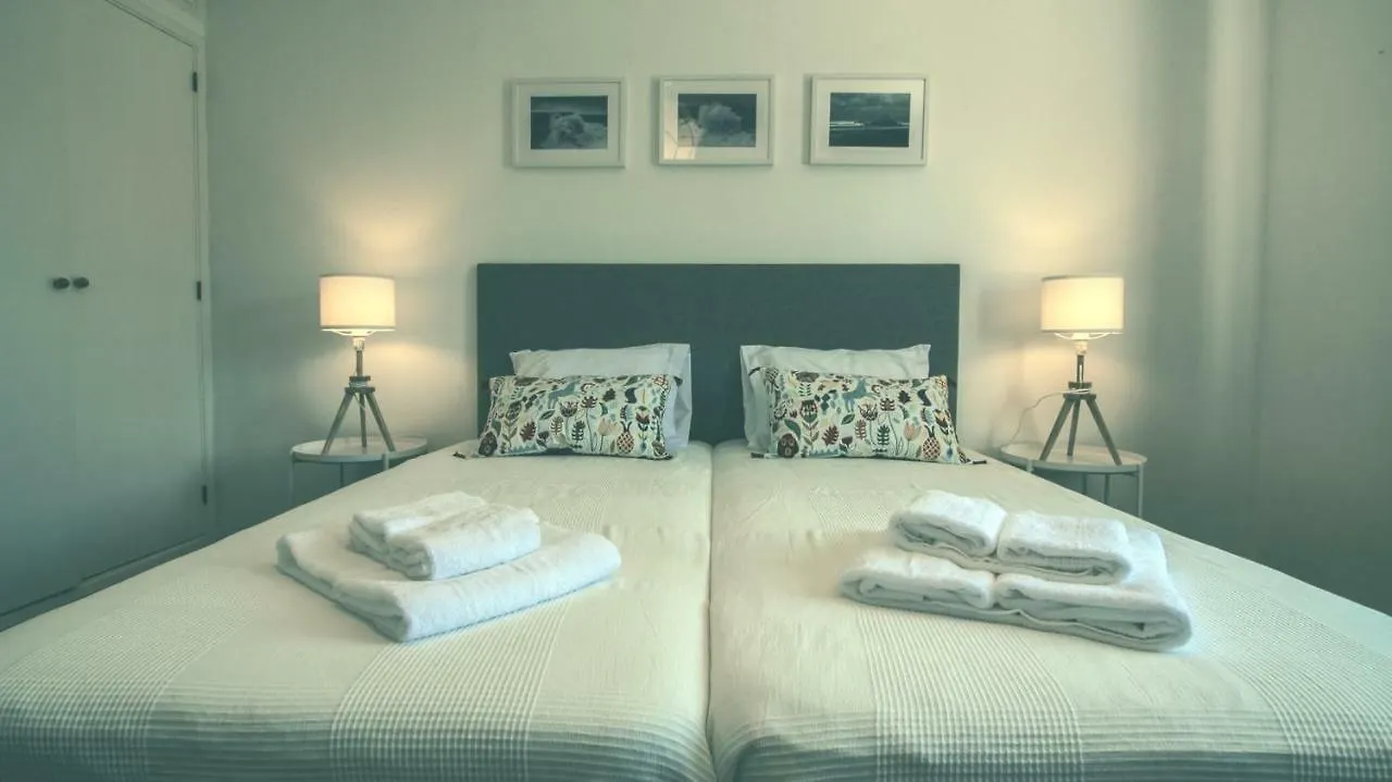Pine House - Faro Airport, Beach And City Center