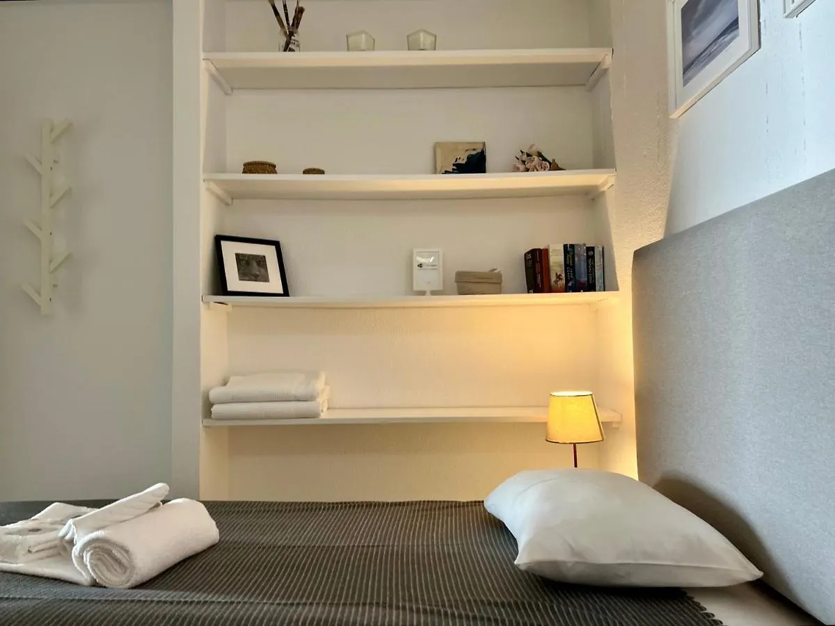 Bed & Breakfast Pine House - Faro Airport, Beach And City Center